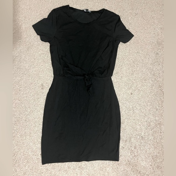 Express Black tie waist short sleeve dress size XS - Picture 1 of 7